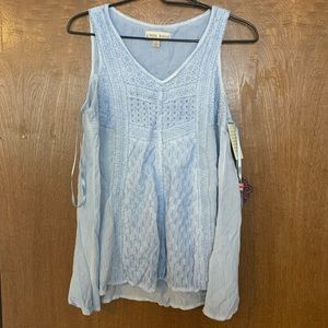 S Knox Rose Light Blue Top